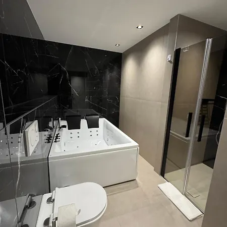Maison Miris 홈스테이 *