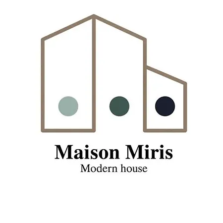 Δωμάτια σε οικογενειακή κατοικία Maison Miris